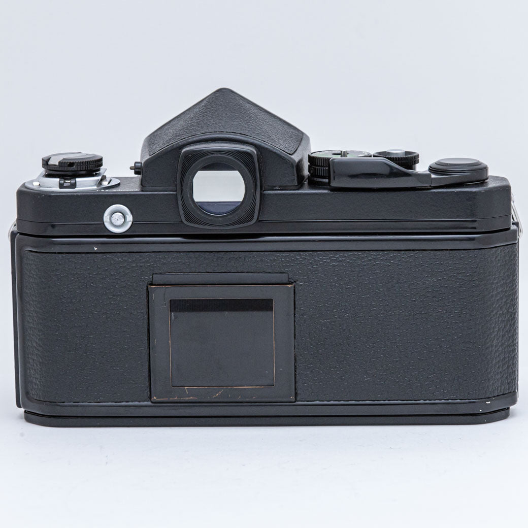 Nikon F2 チタン (ネーム入り)