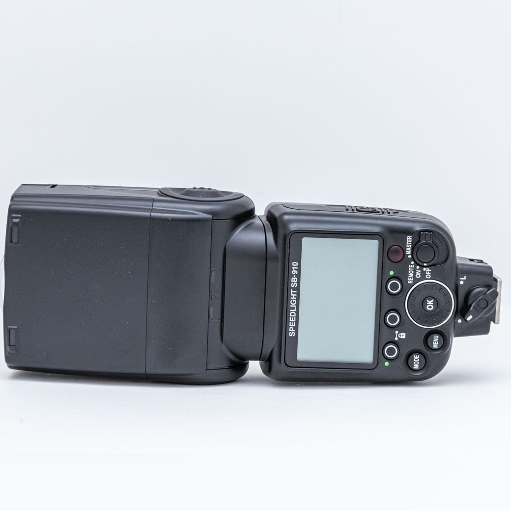 Nikon SB-910