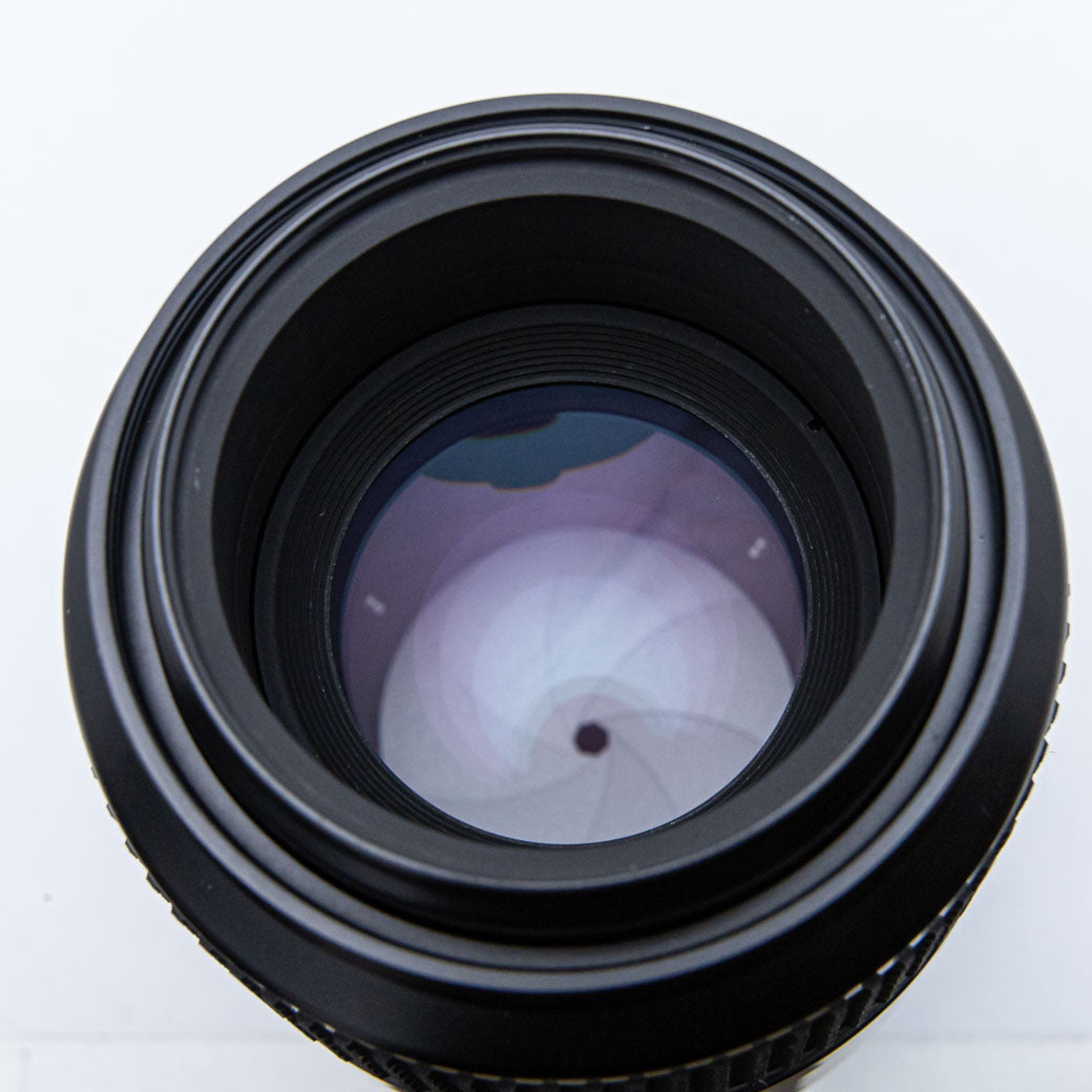 Nikon AF MICRO 105mm F2.8 D