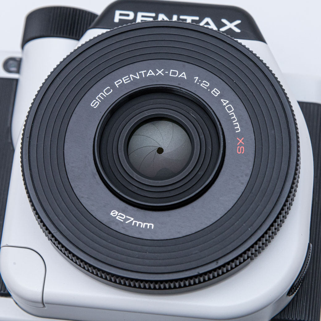 PENTAX K-01, DA 40mm F2.8 XS