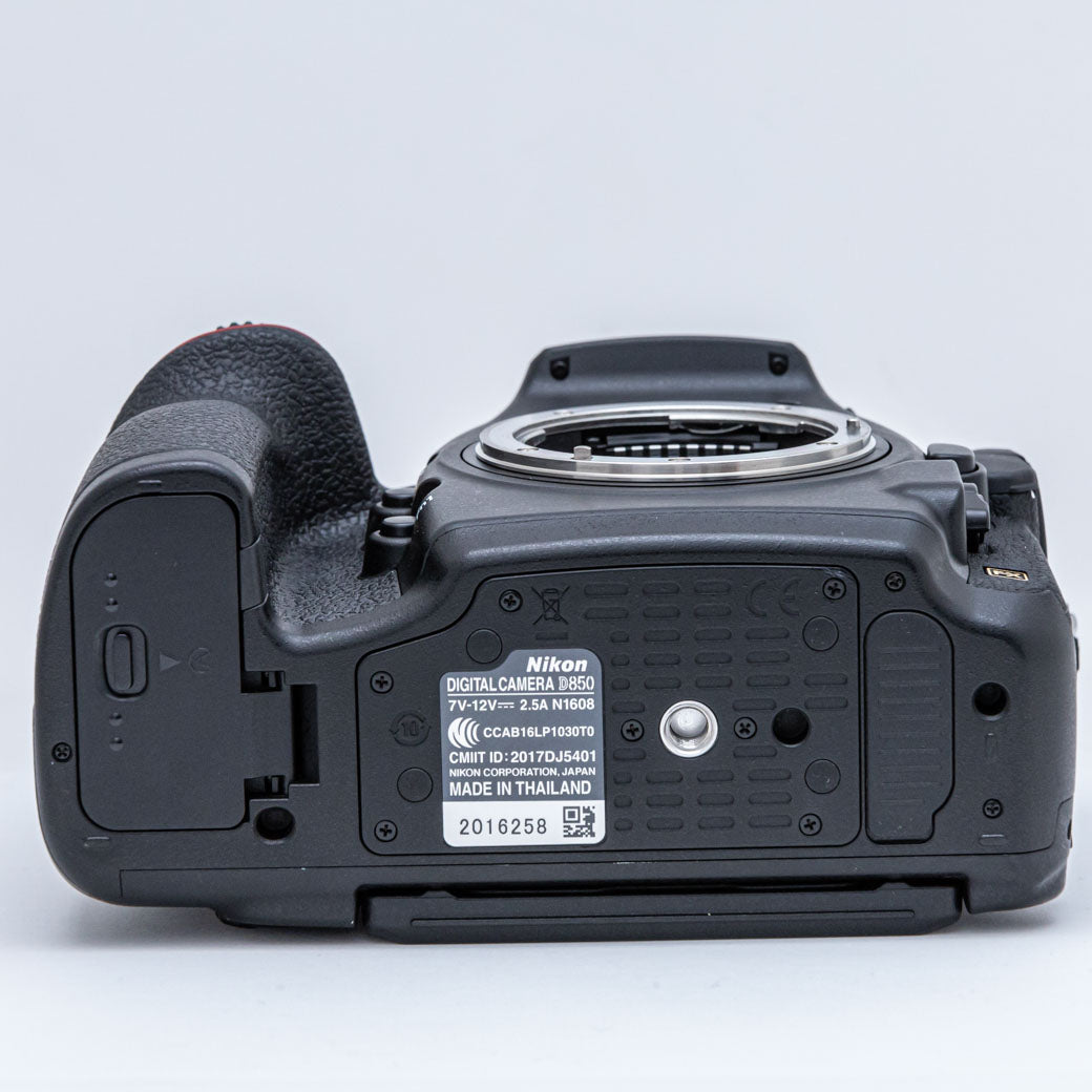 Nikon D850