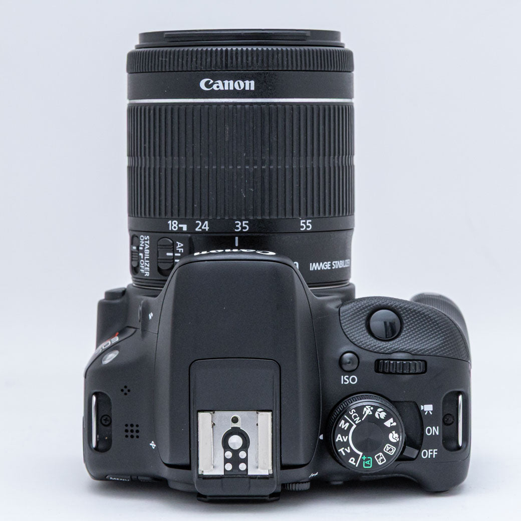 Canon EOS Kiss X7, EF-S 18-55mm F3.5-5.6 IS STM