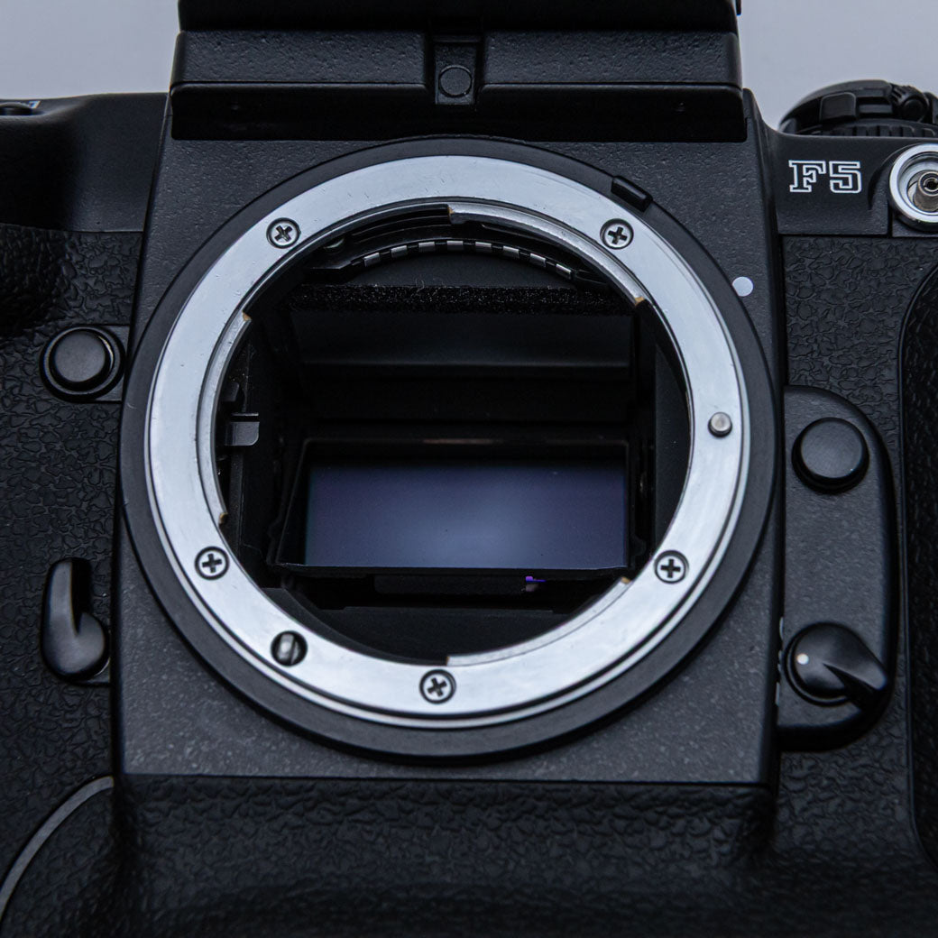 Nikon F5