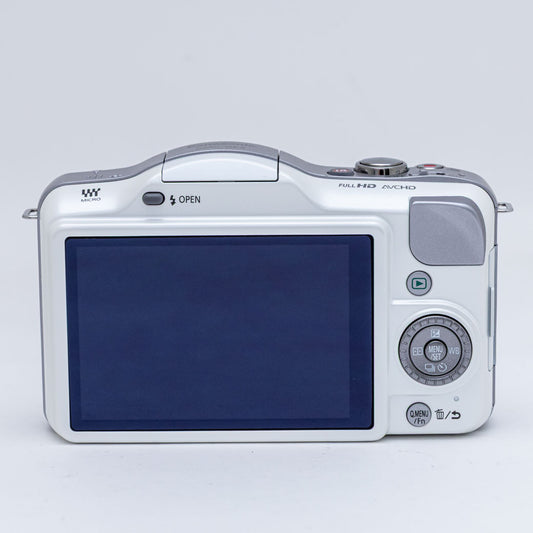 Panasonic DMC-GF3 ホワイト