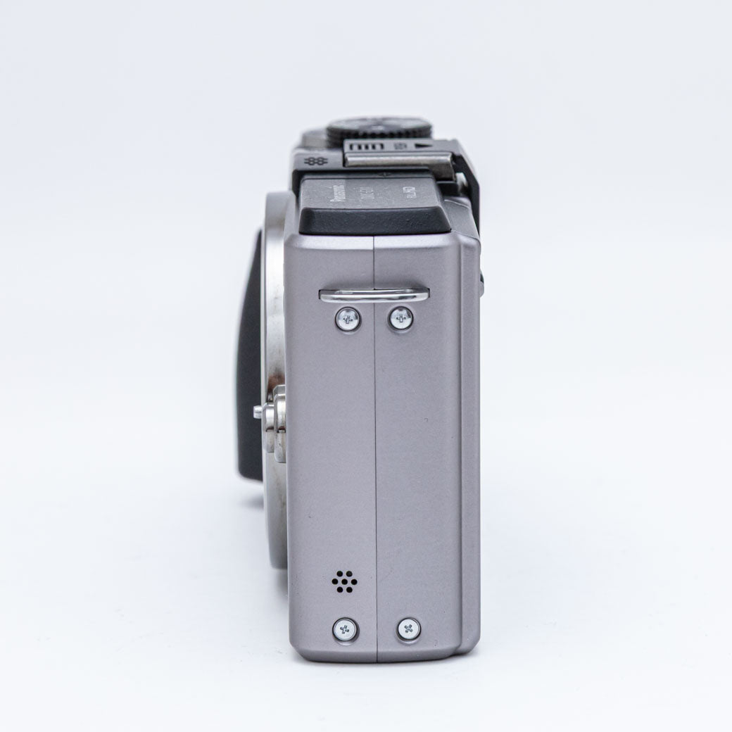 Panasonic DMC-GX1 シルバー