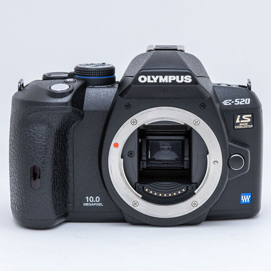 OLYMPUS E-520