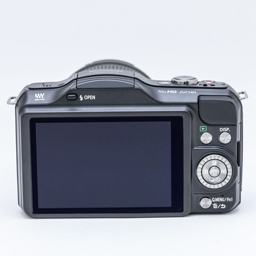Panasonic DMC-GF5 ブラック, G VARIO 14-42mm F3.5-5.6 ASPH. MEGA O.I.S.