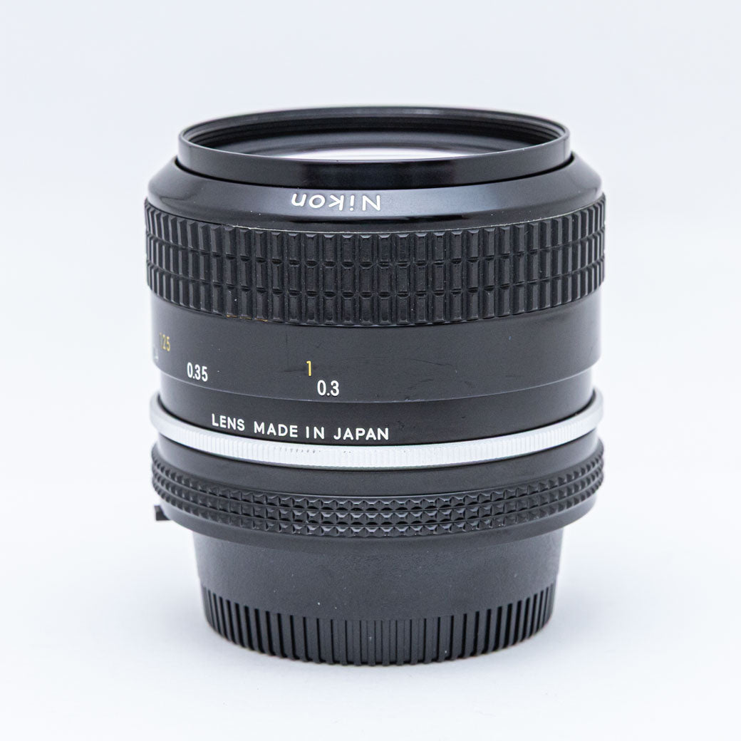 Nikon New Nikkor 35mm F2 Ai改