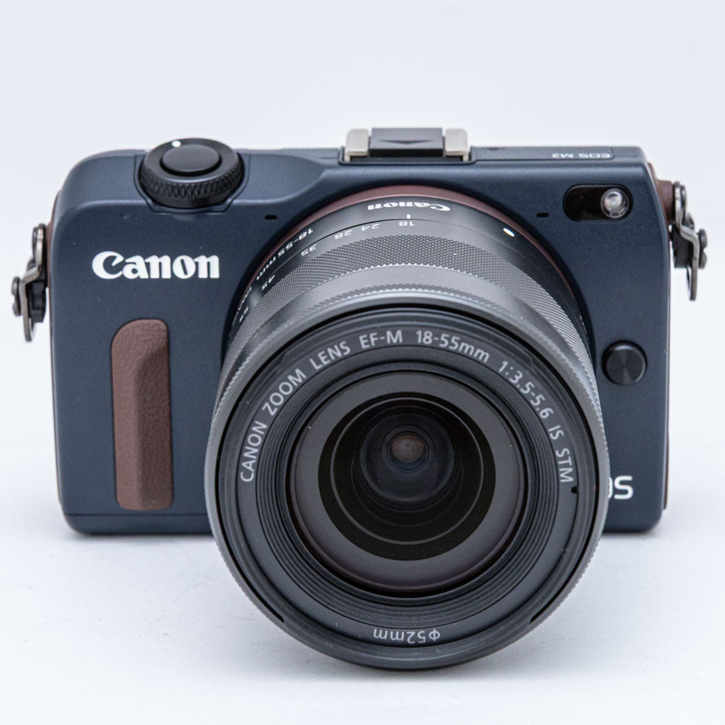 Canon EOS M2 ベイブルー トリプルレンズキット ＋非純正バッテリー 中古】(キヤノン) Canon EOS M2 トリプルレンズキット ブラック