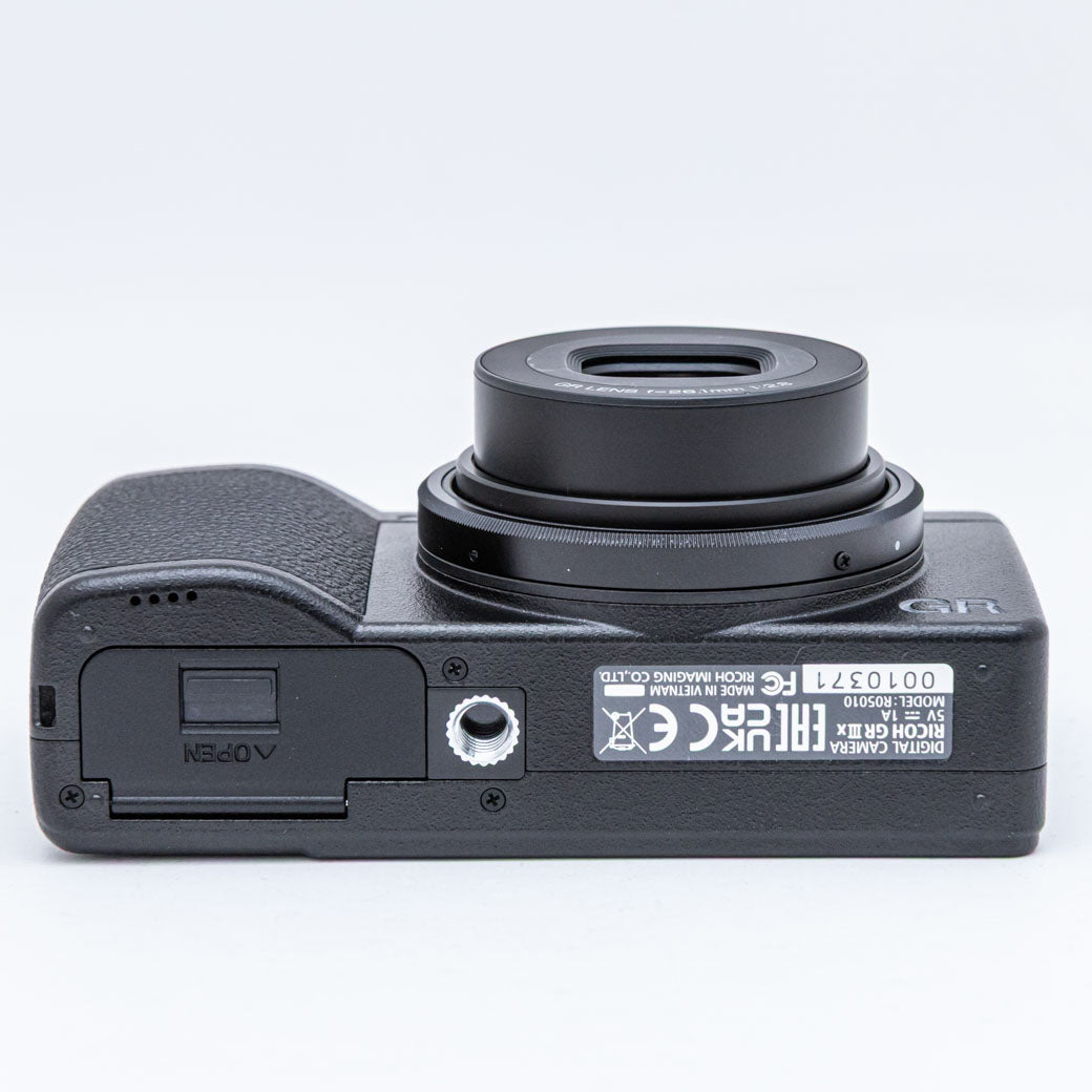 RICOH GR IIIx