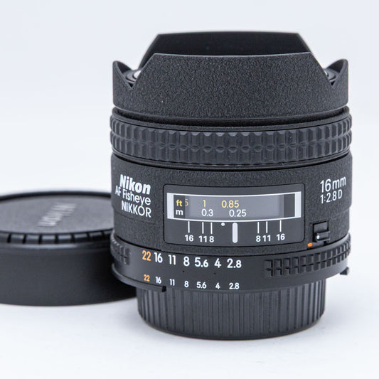 Nikon AF Fisheye 16mm F2.8 D