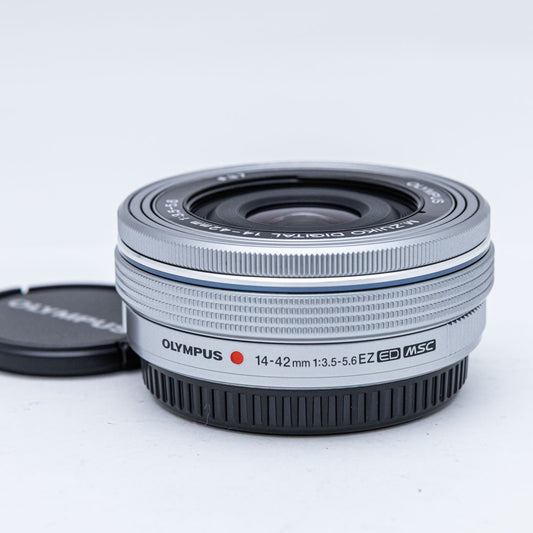 OLYMPUS M.ZUIKO DIGITAL ED 14-42mm F3.5-5.6 EZ シルバー