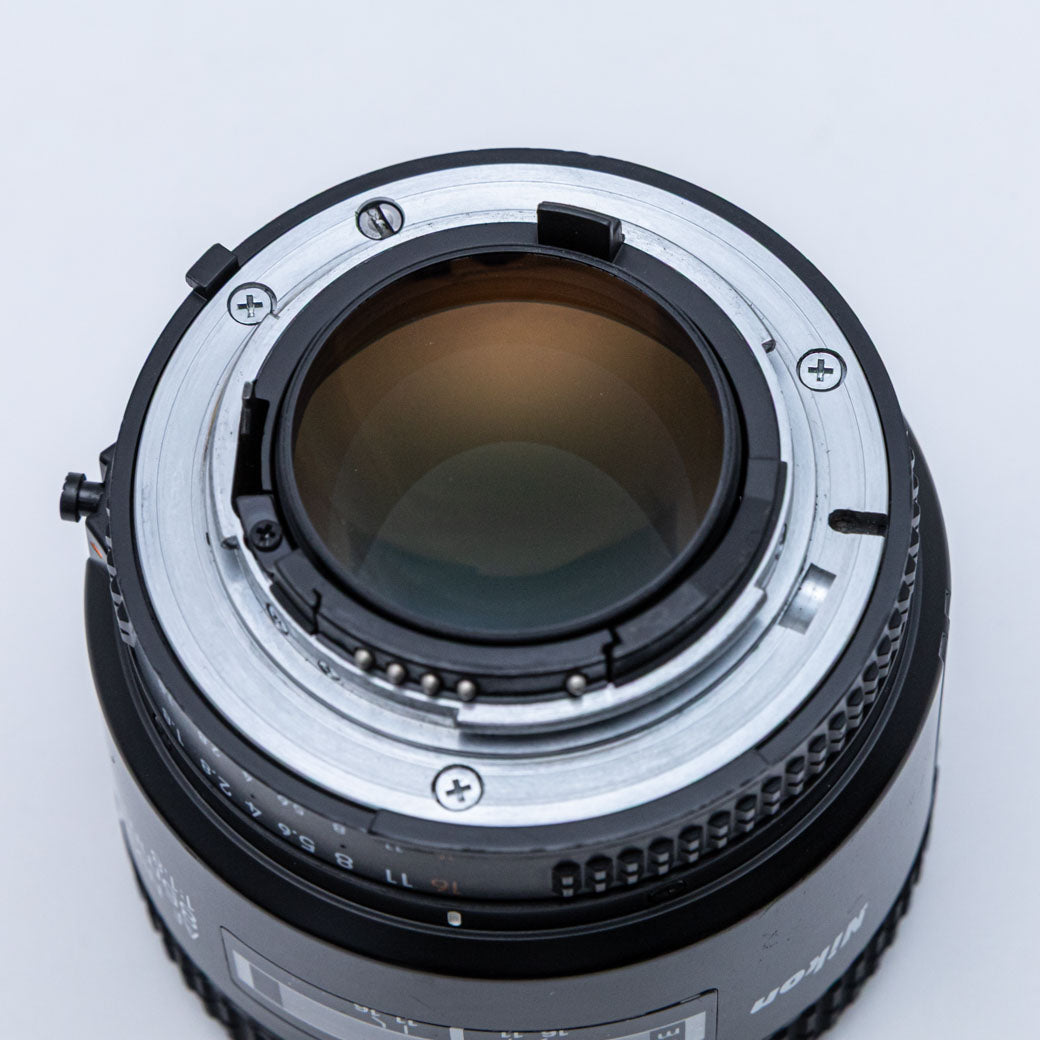 Nikon AF 85mm F1.8