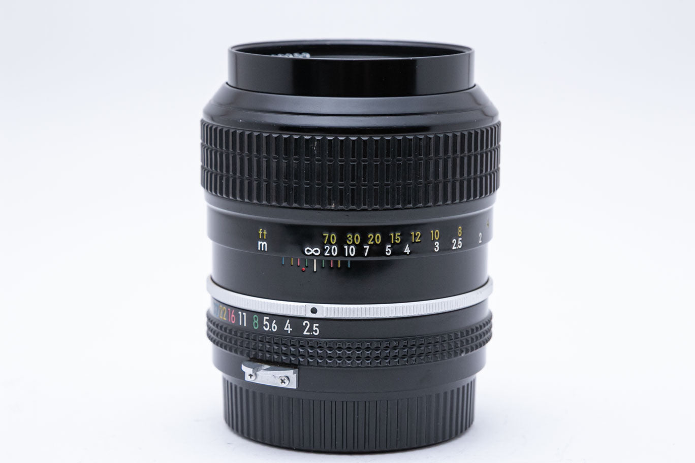 NIKKOR 105mm f2.5 レンズ