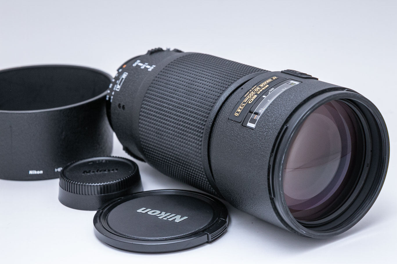 Nikon AF 80-200mm F2.8 D ED 直進ズーム