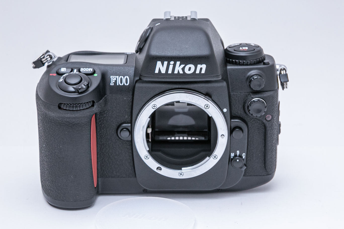 Nikon F100