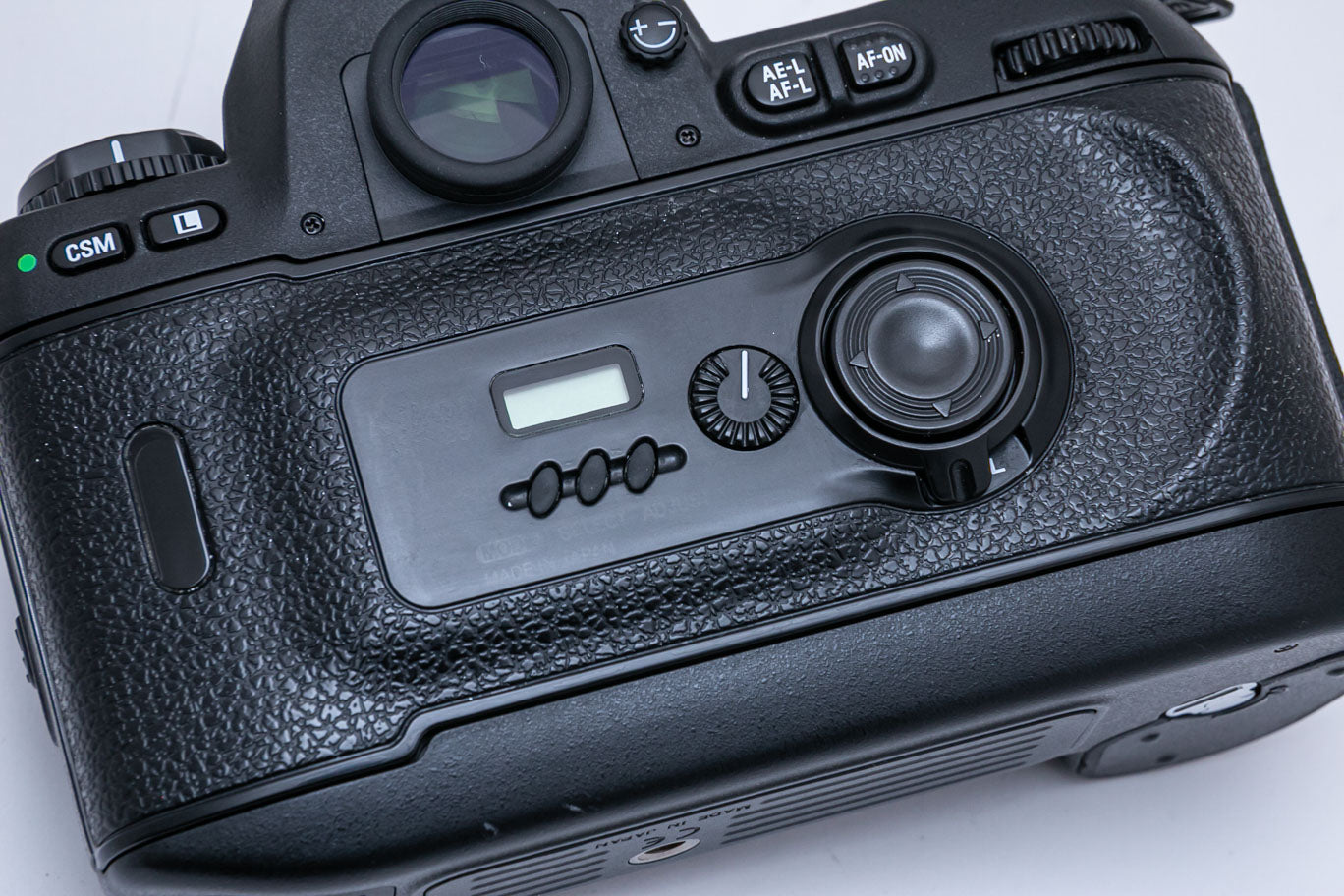 Nikon F100