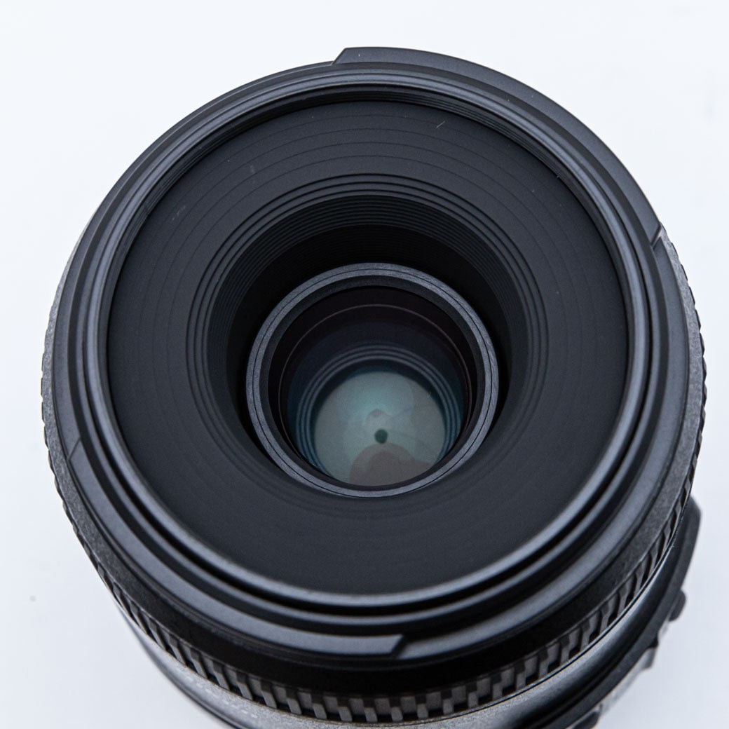 Nikon AF-S DX Micro 40mm F2.8 G