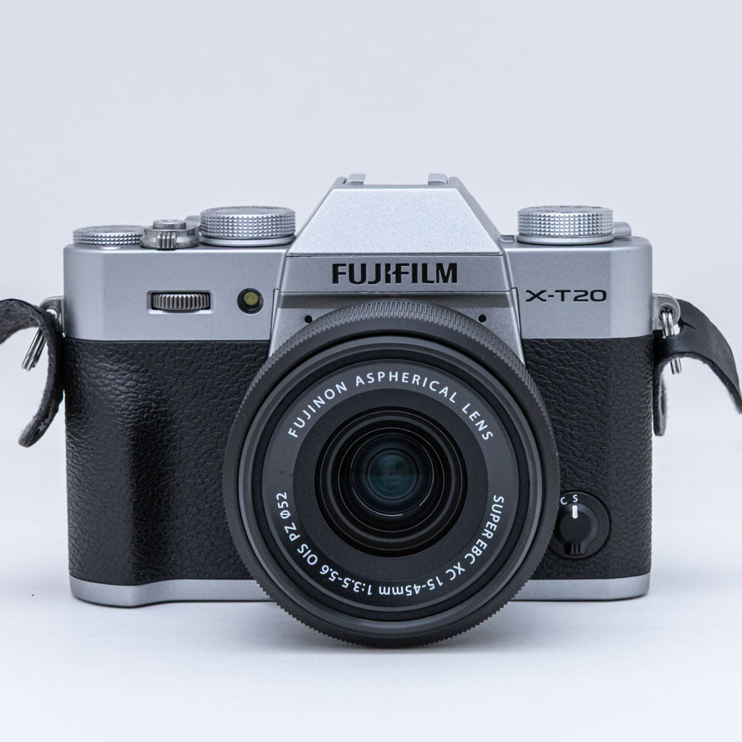 FUJIFILM X-T20 シルバー, XC 15-45mm F3.5-5.6 OIS PZ ブラック
