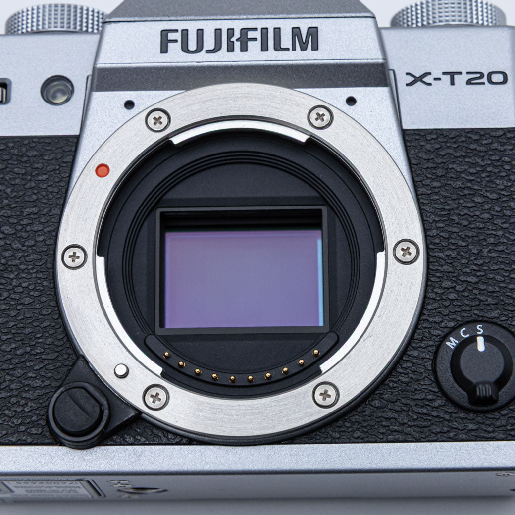 FUJIFILM X-T20 シルバー, XC 15-45mm F3.5-5.6 OIS PZ ブラック