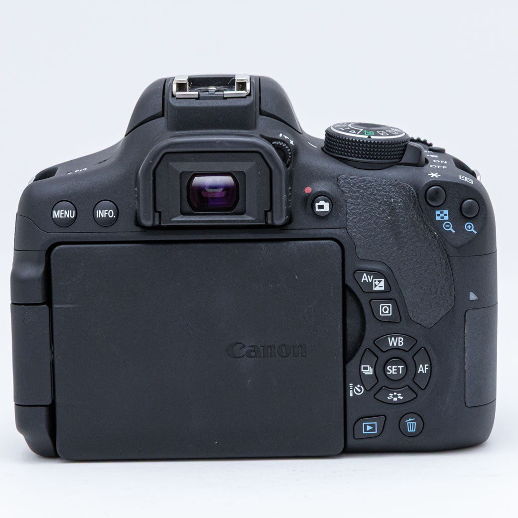 Canon EOS Kiss X8i