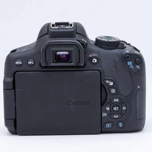 Canon EOS Kiss X8i