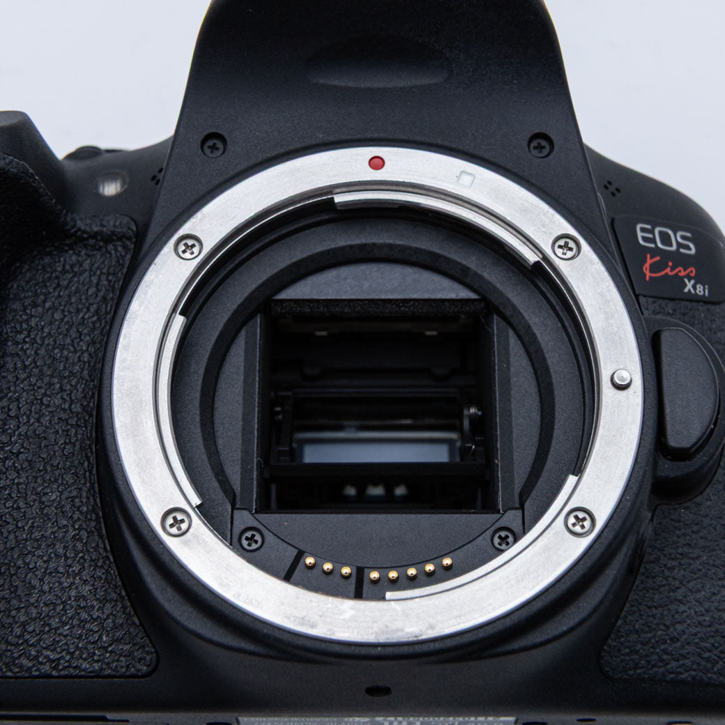 Canon EOS Kiss X8i