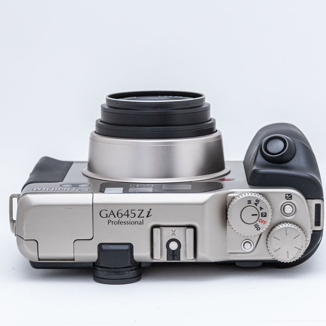 美品　FUJIFILM GA645Zi Professional中判カメラ