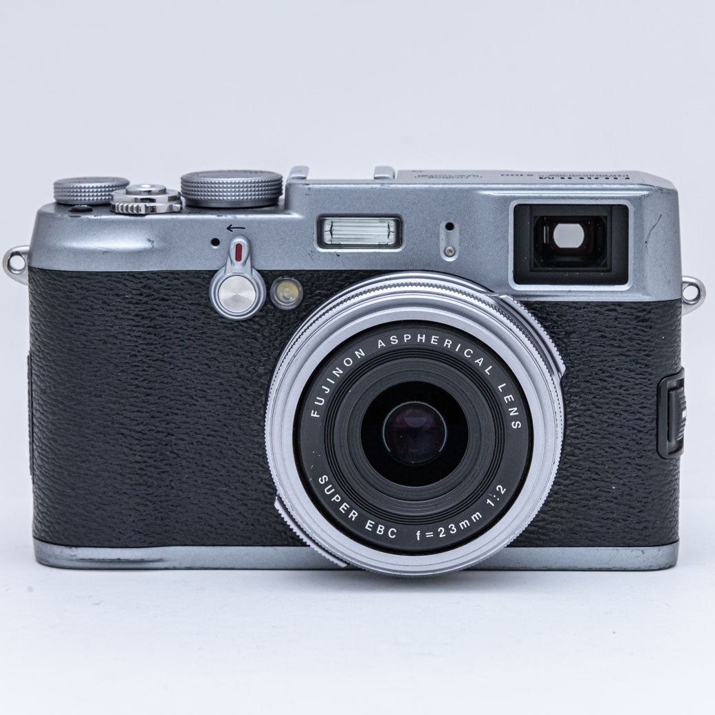 FUJIFILM X100 – ねりま中古カメラきつね堂