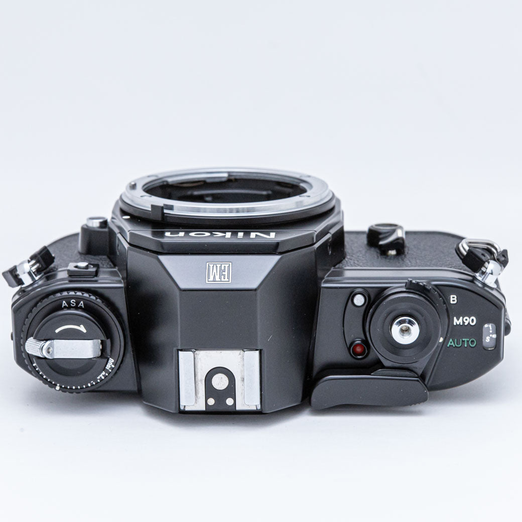 Nikon EM - デジタルカメラ