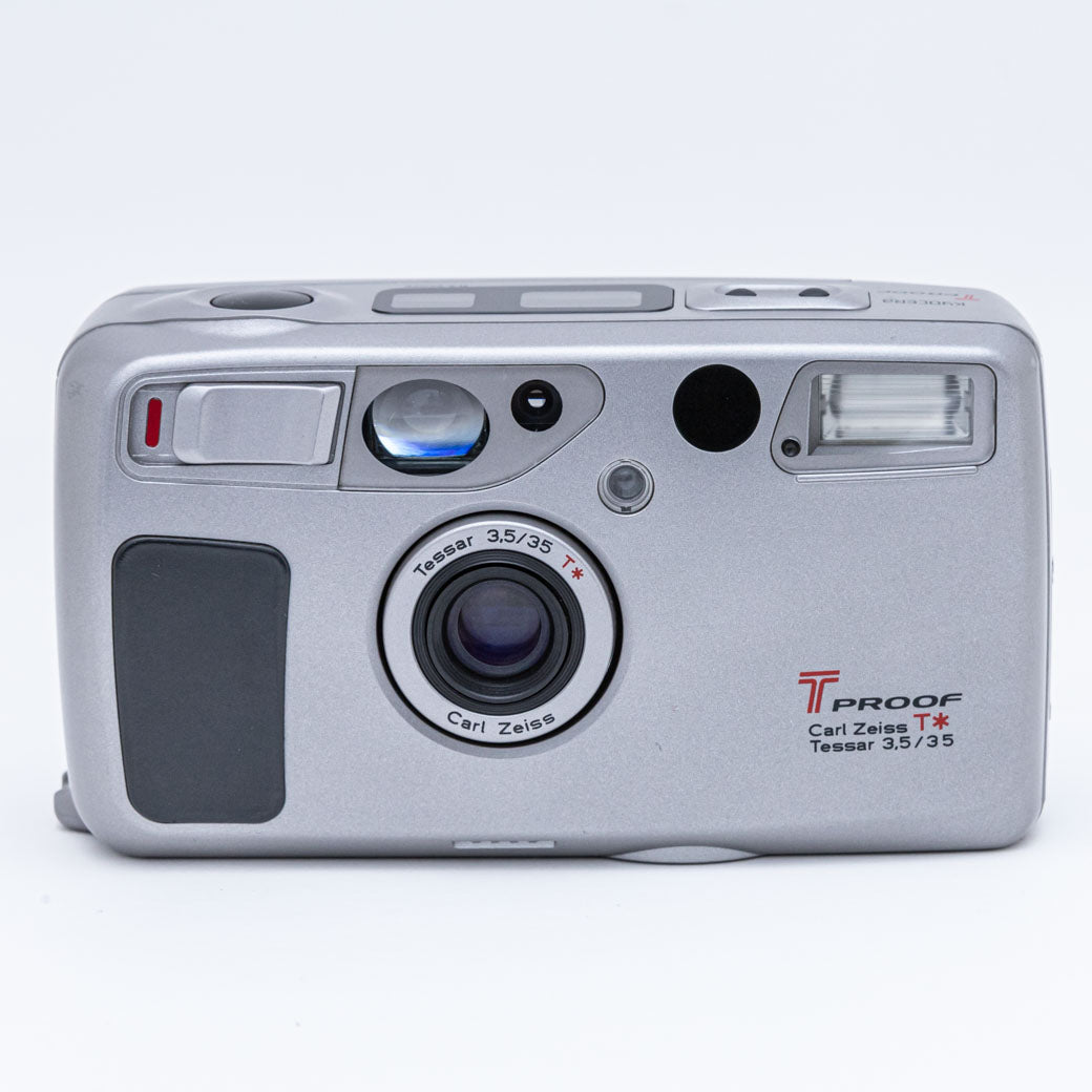 【SALE新作】美品KYOCERA T PROOF カールツァイスT* 35mm F3.5 フィルムカメラ