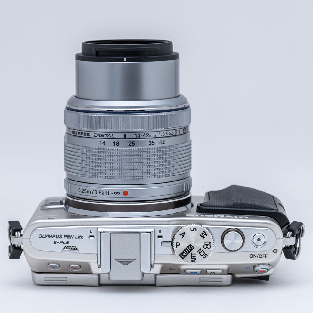 カメラと別売レンズ含む一式】OLYMPUS E-PL6 SILVEROLYMPUS - デジタル 