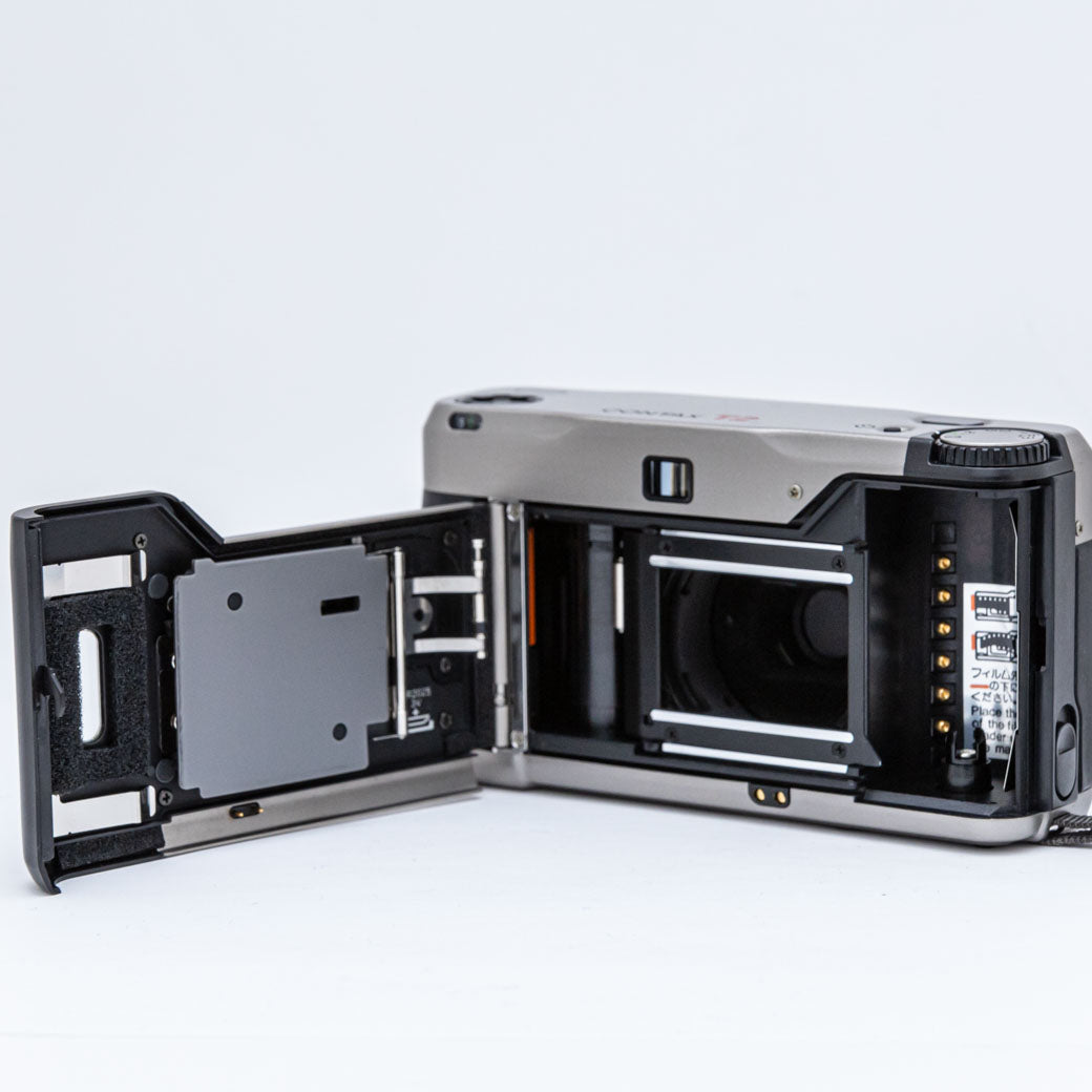 コンタックス CONTAX T2 チタンシルバー データバック付き（希 少  