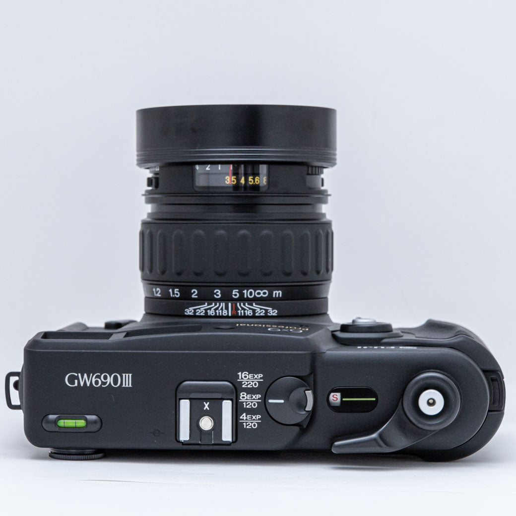 【美品】FUJI　GW690Ⅲ ショットカウント103 美品】FUJI GW690Ⅲ ショットカウント103
