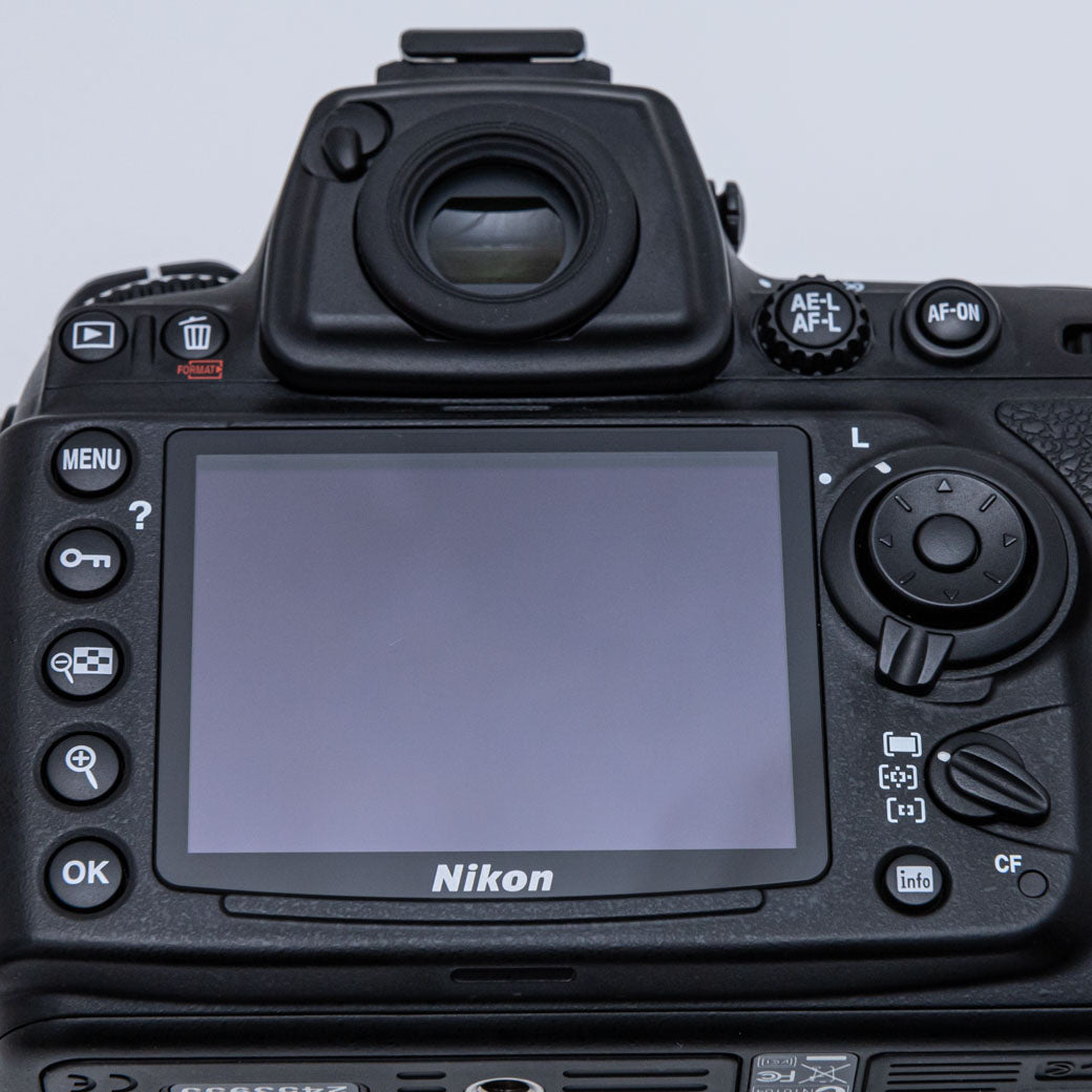 Nikon D700