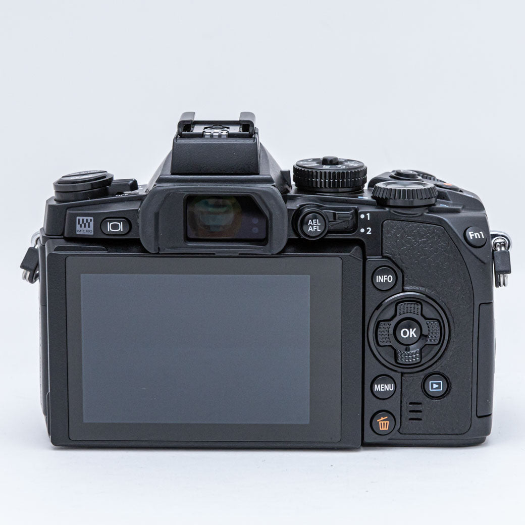 OLYMPUS OM-D E-M1, HLD-7付き – ねりま中古カメラきつね堂