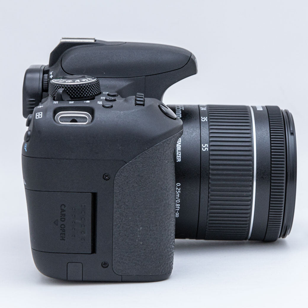 新品級】CANON EOS Kiss X9i 18-55mmレンズセット シャッター10576回