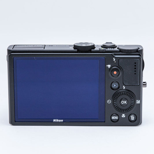 Nikon COOLPIX P300