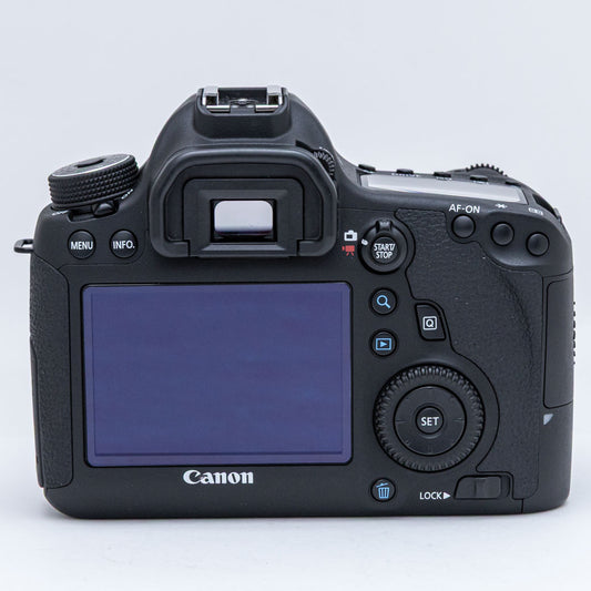 Canon EOS 6D + BG-E13