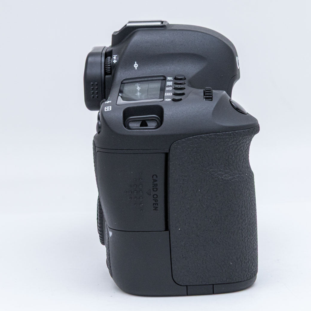 Canon EOS 6D + BG-E13