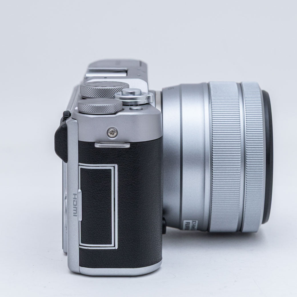 FUJIFILM X-A5 シルバー, XC 15-45mm F3.5-5.6 OIS PZ