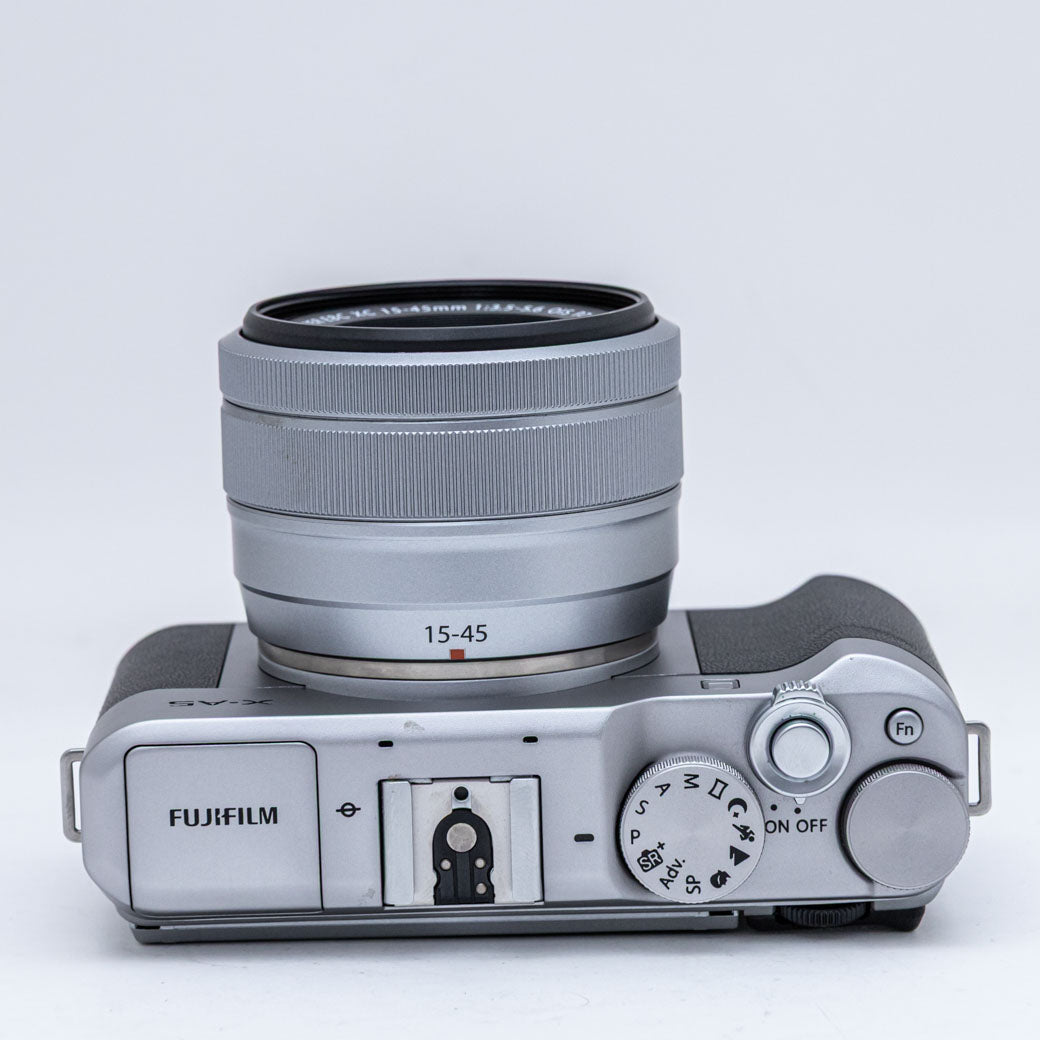 FUJIFILM X-A5 シルバー, XC 15-45mm F3.5-5.6 OIS PZ