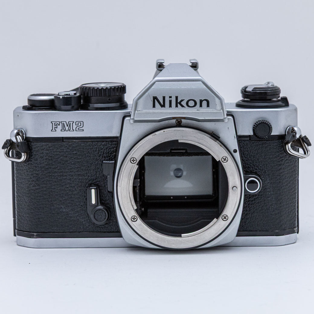 【動作品】Nikon New FM2 後期型 シルバー 【即発送】 Nikon New FM2 シルバー – ねりま中古カメラきつね堂