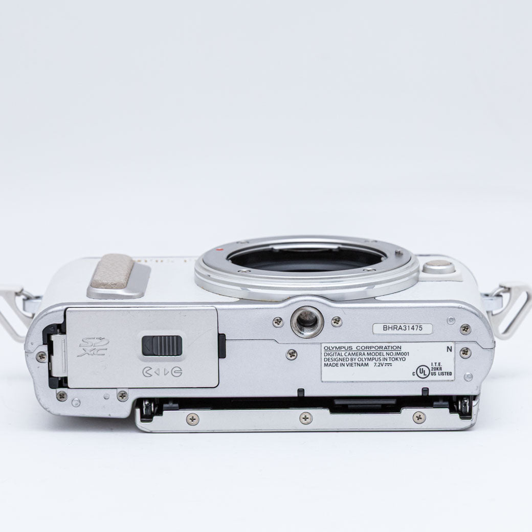 OLYMPUS PEN E-PL8 ホワイト – ねりま中古カメラきつね堂