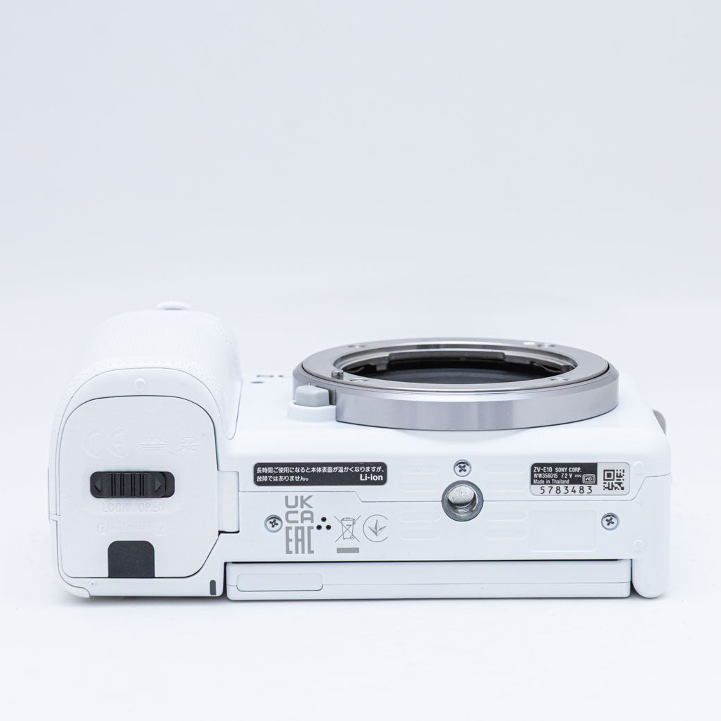 tk❗️SONY ZV-E10 ホワイト　付属品完備 Sony ZV-E10 II Mirrorless Camera White Bundle with Advanced