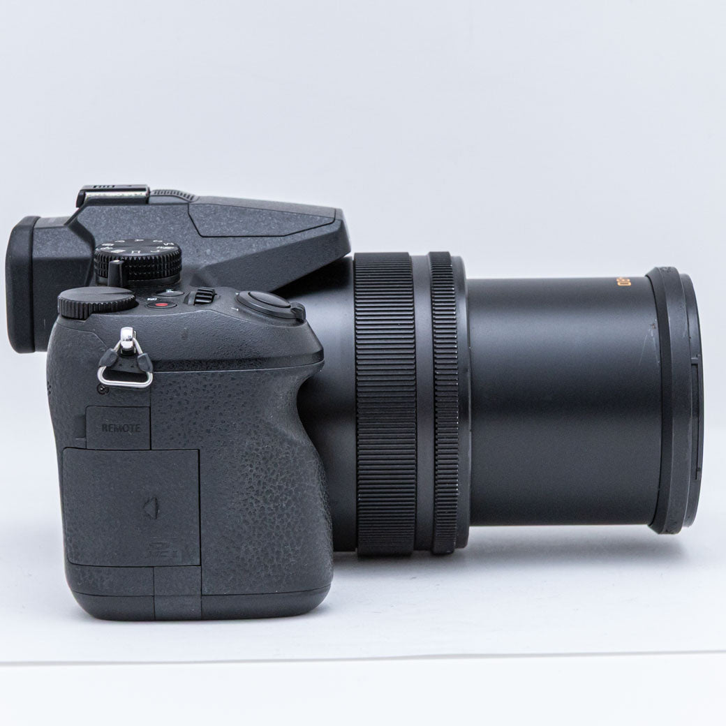 Panasonic - ネオ一眼 Panasonic DMC-FZH1 中古 おまけ付き 3月8日まで Panasonic - ネオ一眼 Panasonic DMC-FZH1 中古 おまけ付き 3月8