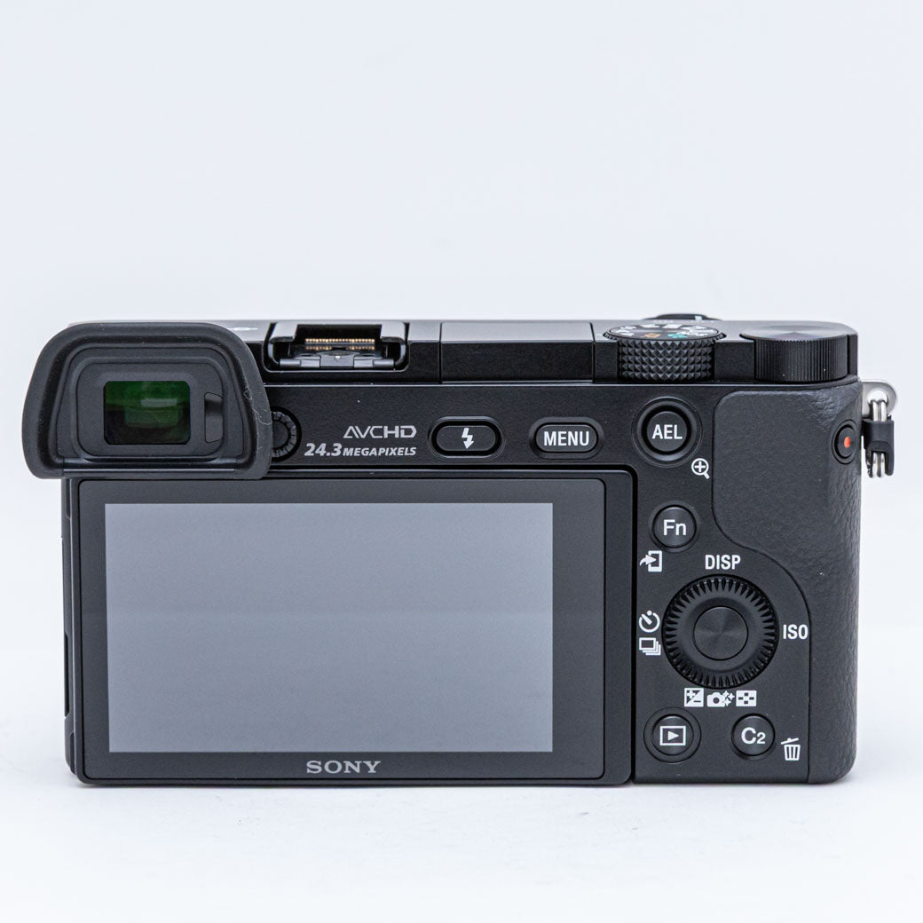 値下げ！　Sony α6000 ブラック ソニー ソニー α6000 パワーズームレンズキット ブラック [ILCE-6000L