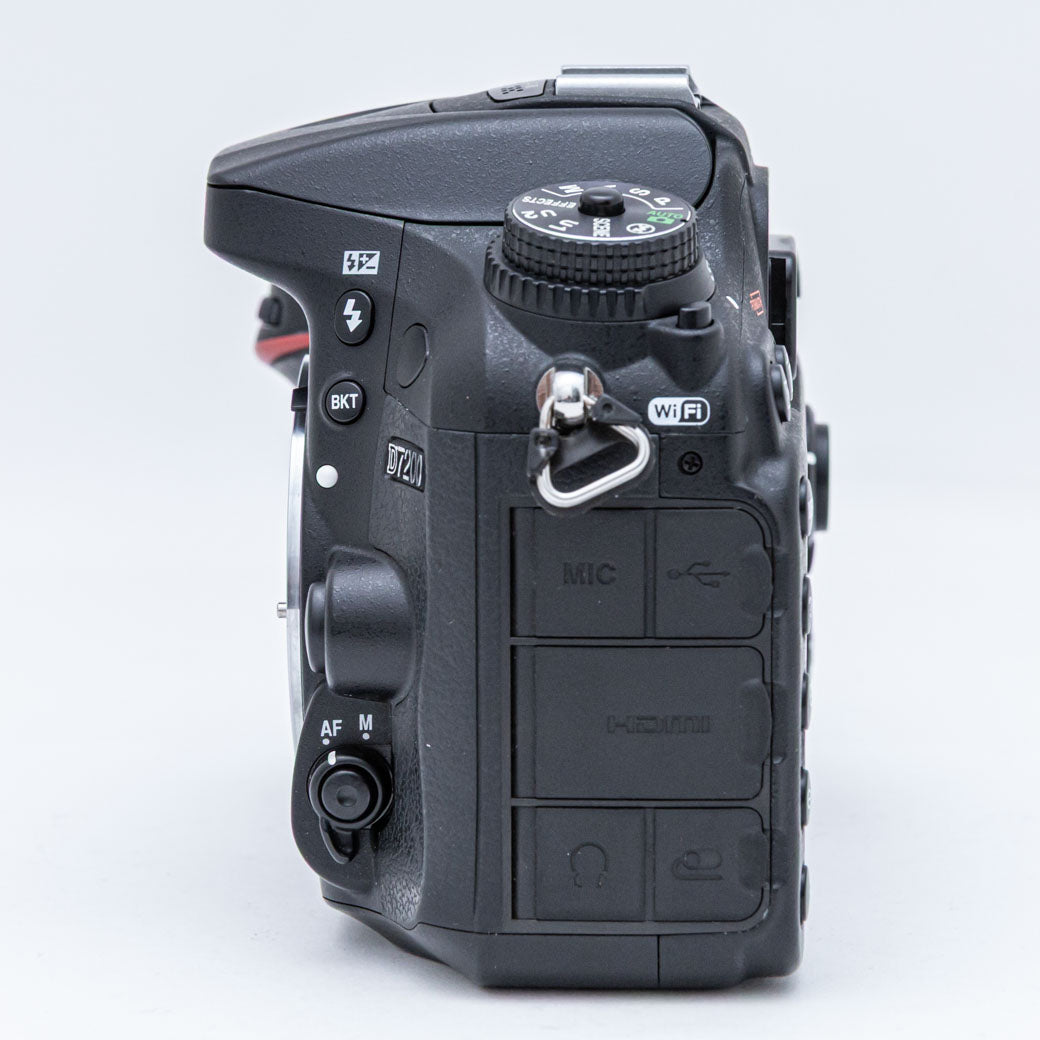 Nikon D7200