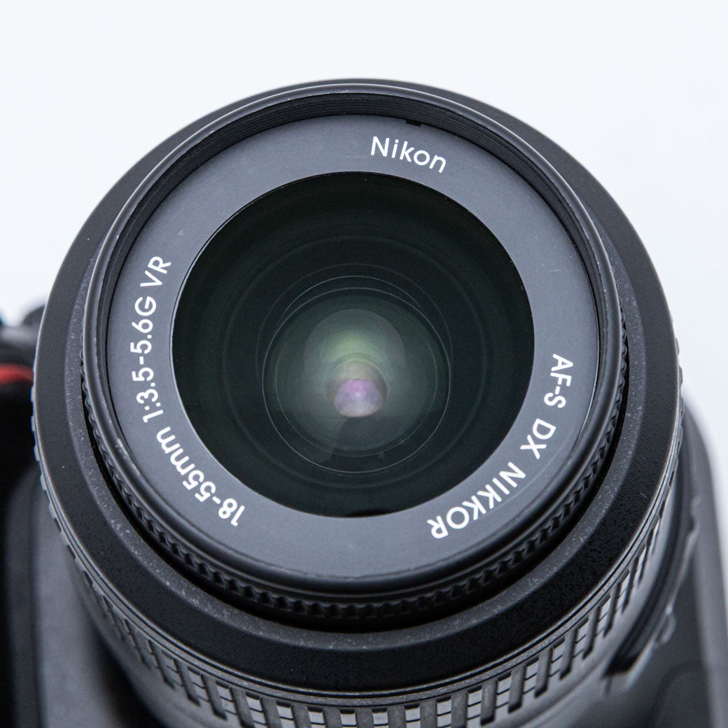Nikon D5200/DX VR 18-55 (良品） Nikon D5200 SLR-Digitalkamera (24,1 Megapixel, 7,6 cm TFT
