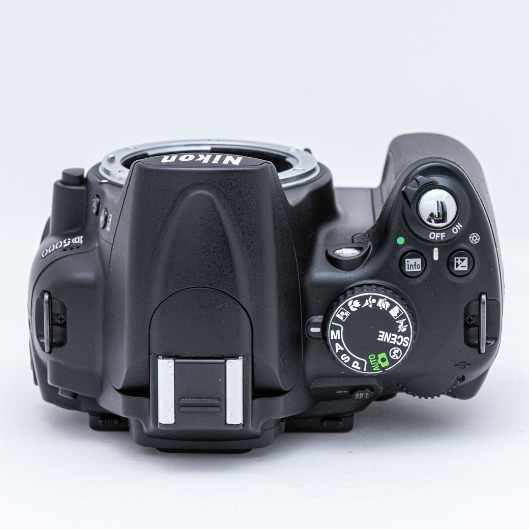 Nikon D5000 – ねりま中古カメラきつね堂